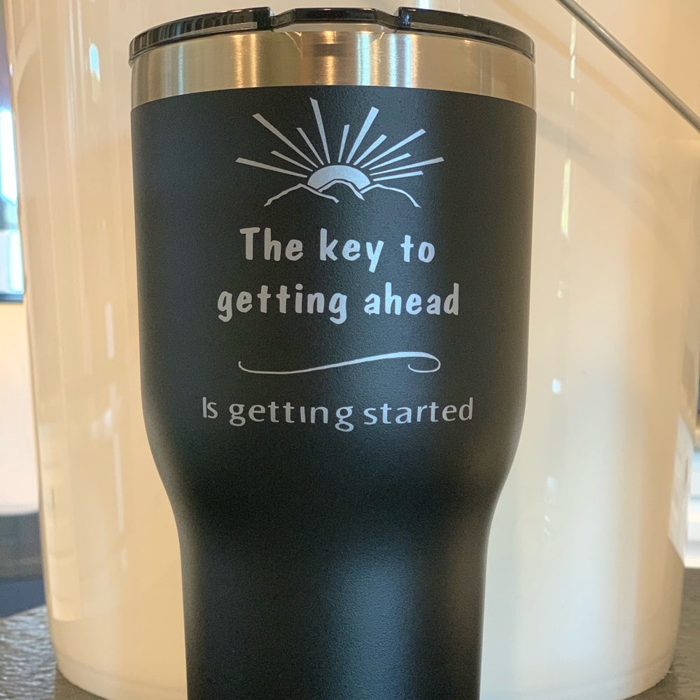 RTIC 26 oz cup with lid.